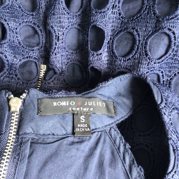 Romeo & Juliet Couture Navy Eyelet Dress S - Picture 6 of 6